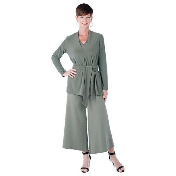 Brian Bailey BNWOT knit culottes XSmall olive crop - Picture 1 of 6